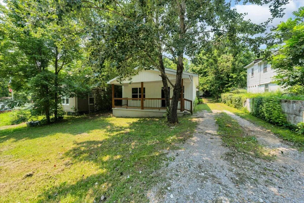 131 Raulstontown Road South Pittsburg, TN 37380