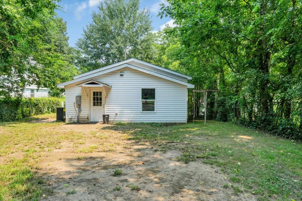 131 Raulstontown Road South Pittsburg, TN 37380