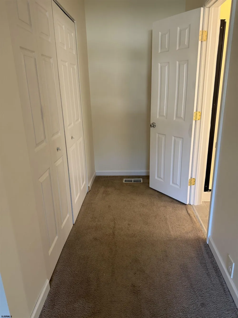 729 S 4th Ave Galloway Township, NJ 08205