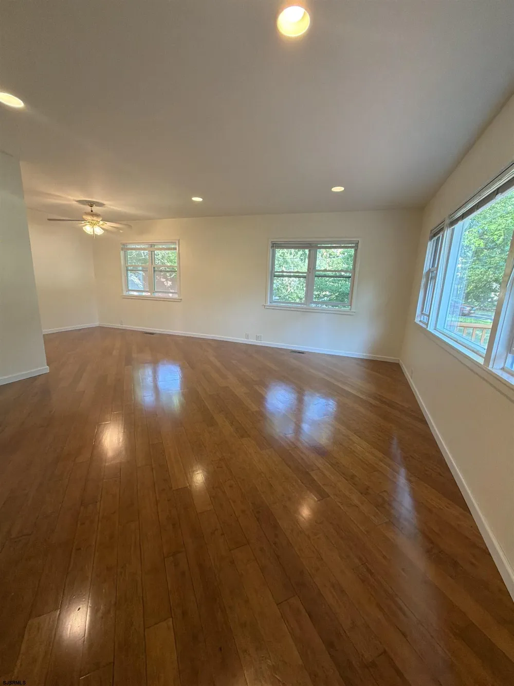 729 S 4th Ave Galloway Township, NJ 08205