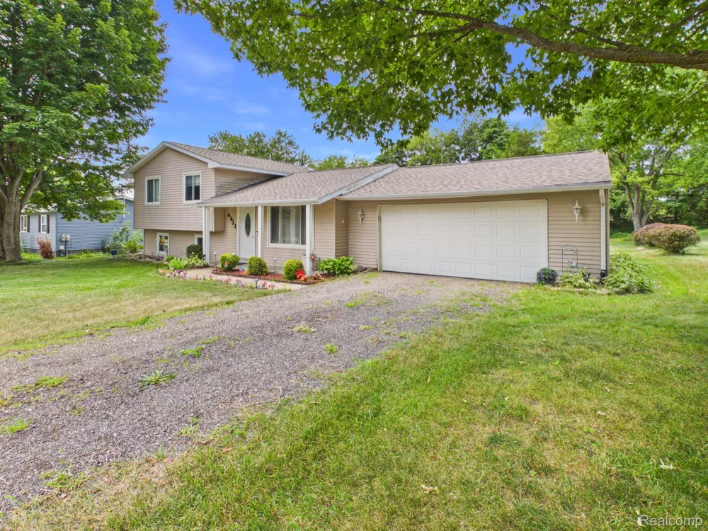 4411 Huckleberry Circle Deerfield Township, MI 48421