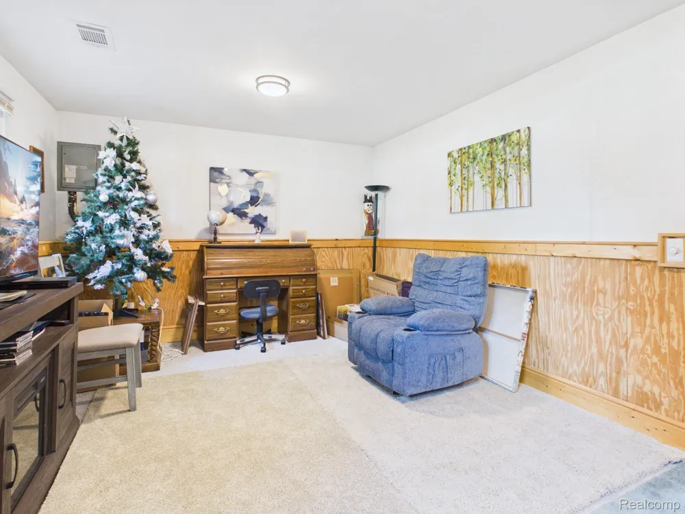 4411 Huckleberry Circle Deerfield Township, MI 48421