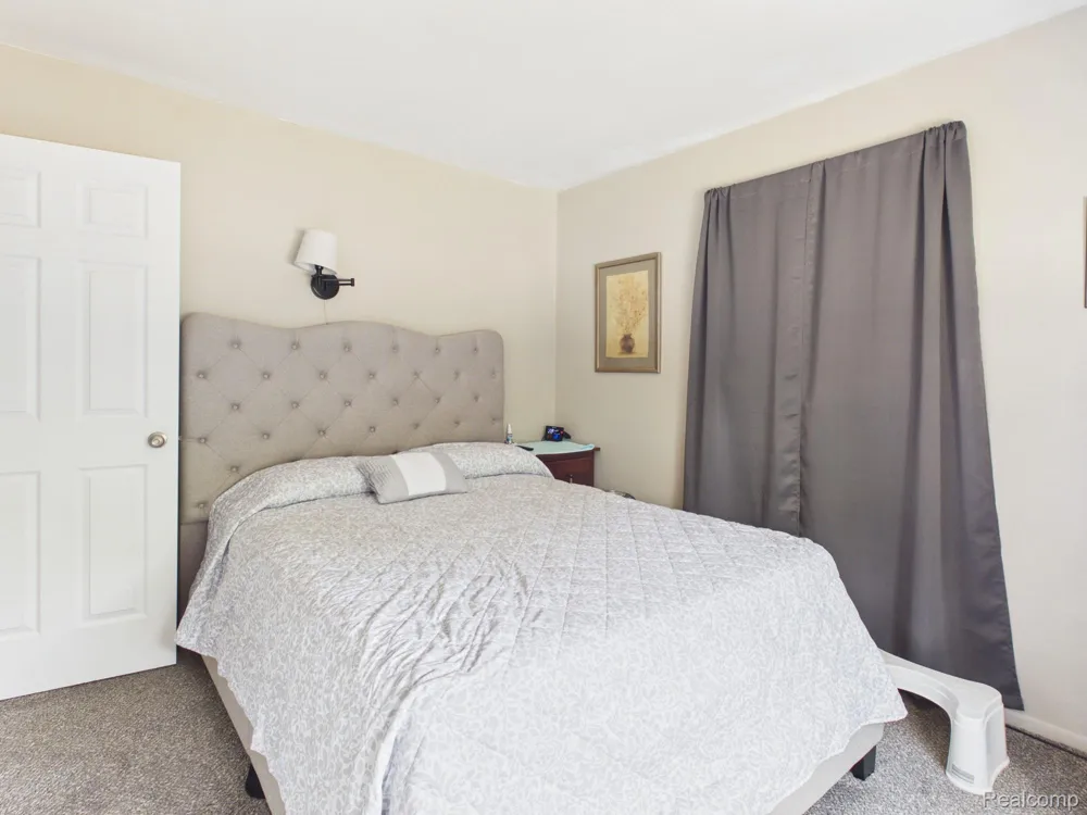 4411 Huckleberry Circle Deerfield Township, MI 48421