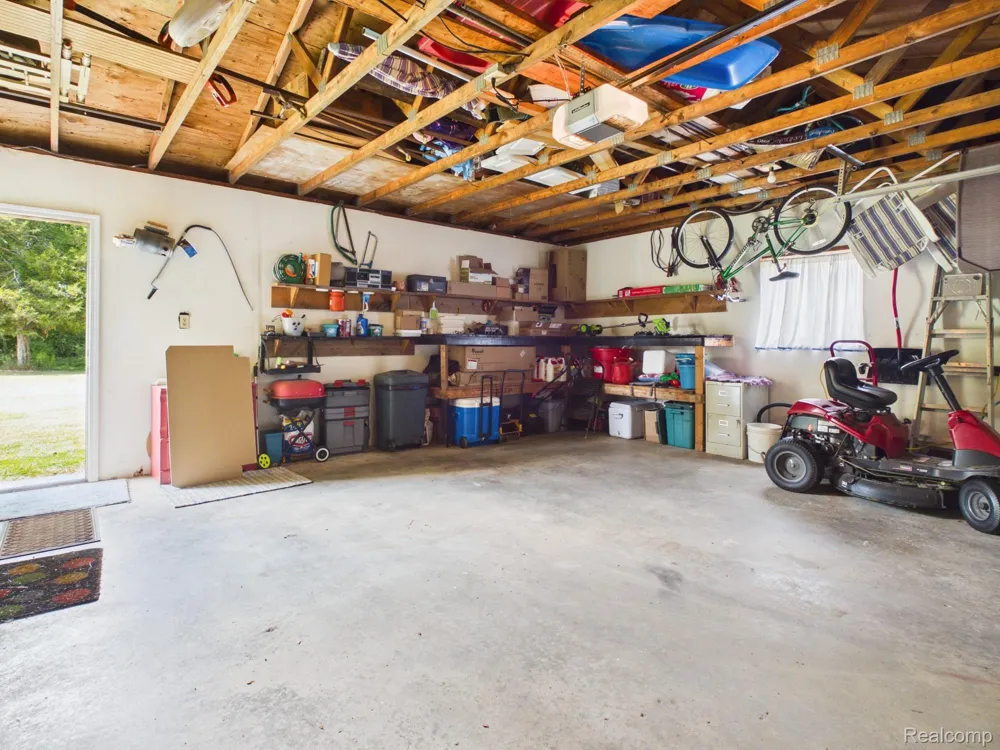4411 Huckleberry Circle Deerfield Township, MI 48421