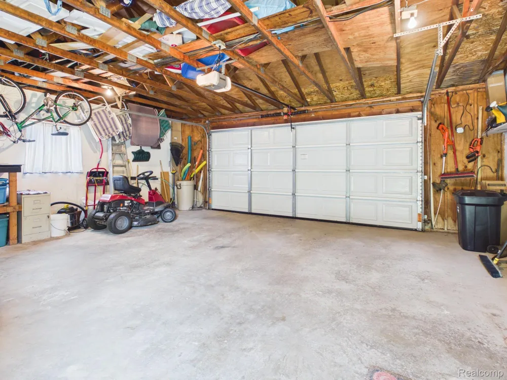 4411 Huckleberry Circle Deerfield Township, MI 48421