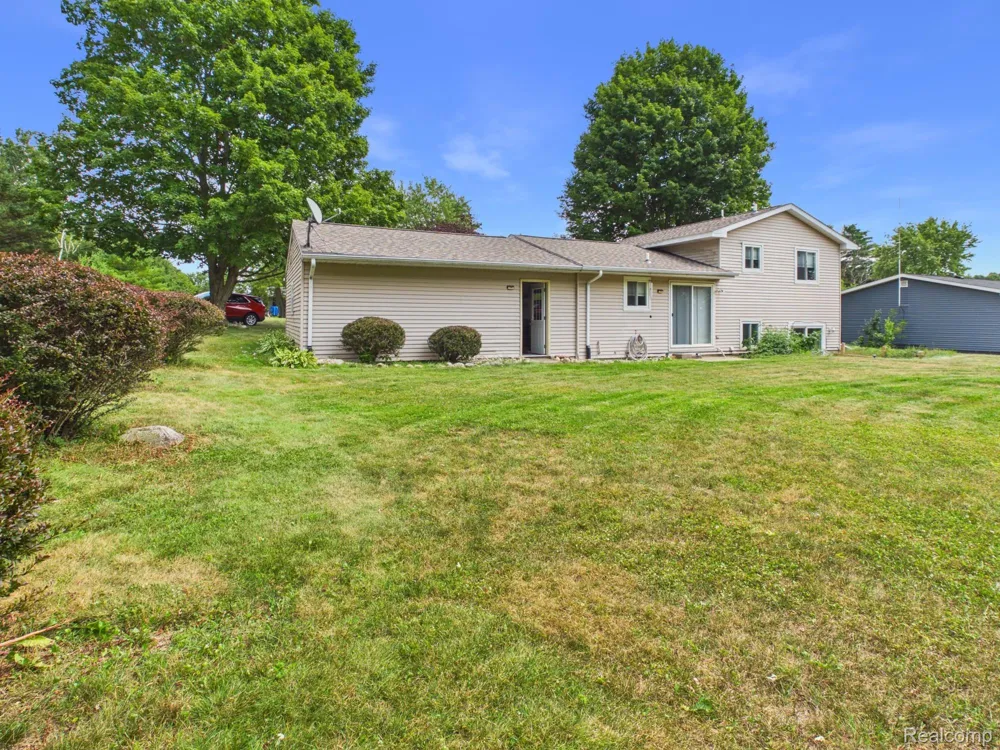 4411 Huckleberry Circle Deerfield Township, MI 48421