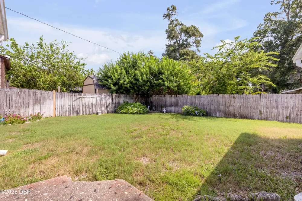 1160 Pineview Drive Daytona Beach, FL 32117