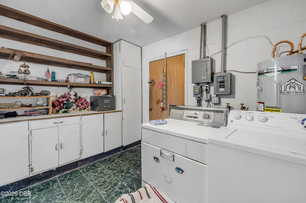 1160 Pineview Drive Daytona Beach, FL 32117