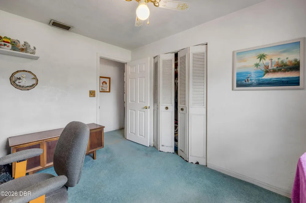 1160 Pineview Drive Daytona Beach, FL 32117