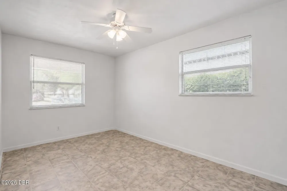 1160 Pineview Drive Daytona Beach, FL 32117