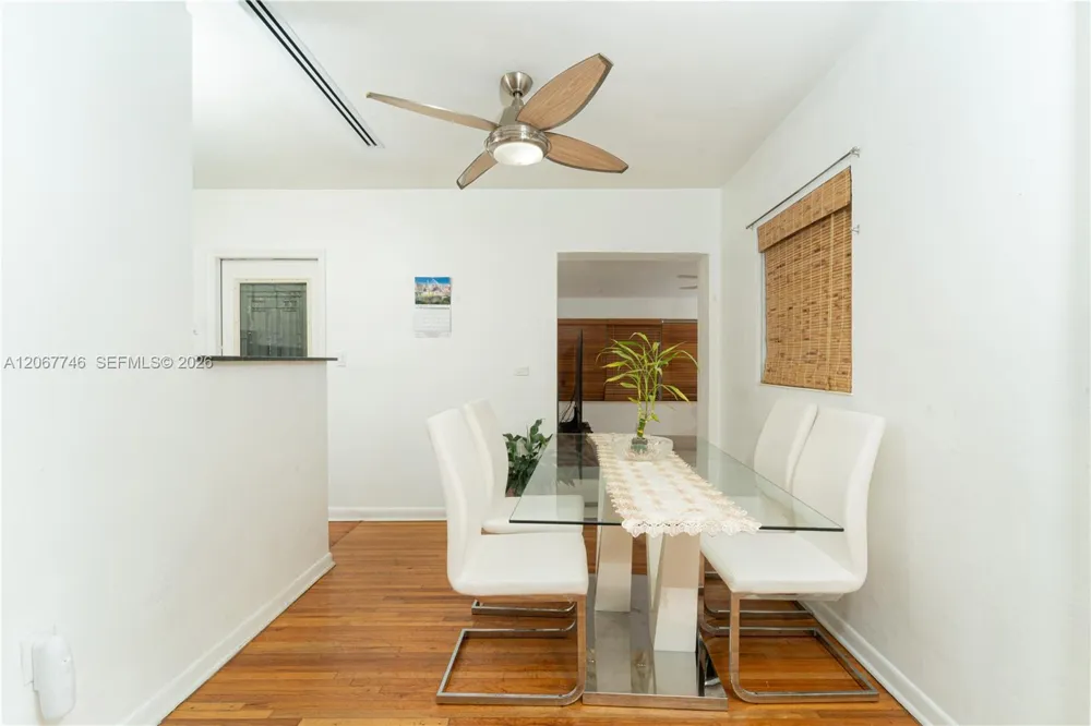 6250 NW 41st St Virginia Gardens, FL 33166