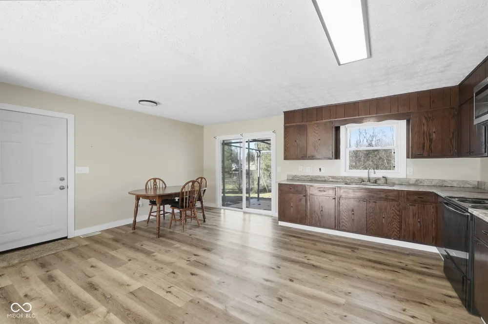 1880 E Deb Drive North Vernon, IN 47265