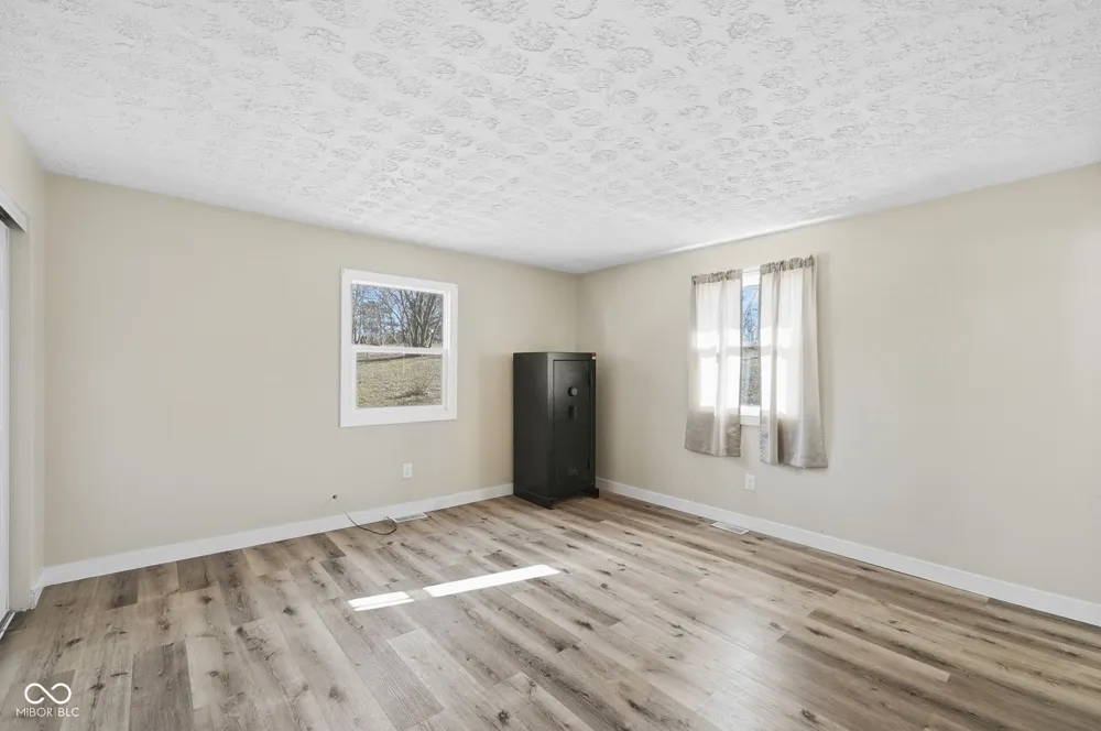 1880 E Deb Drive North Vernon, IN 47265