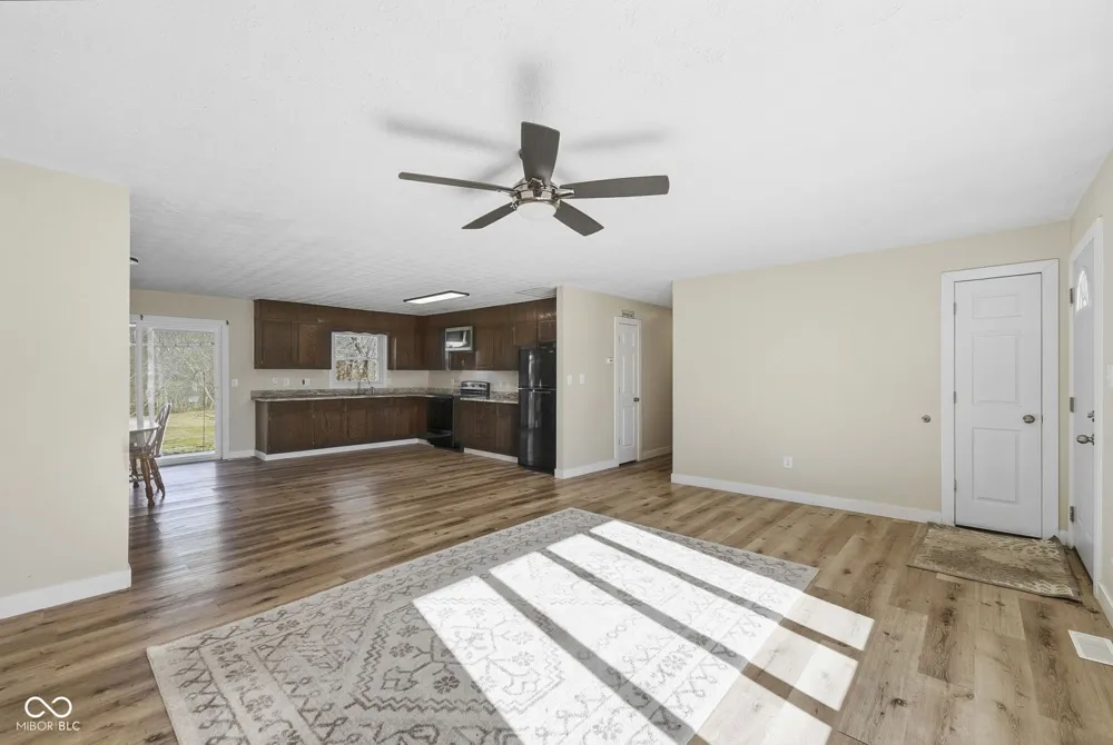 1880 E Deb Drive North Vernon, IN 47265