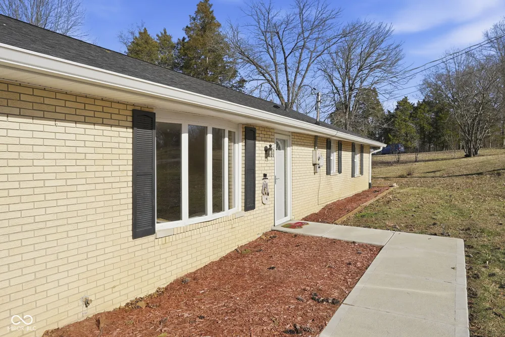 1880 E Deb Drive North Vernon, IN 47265