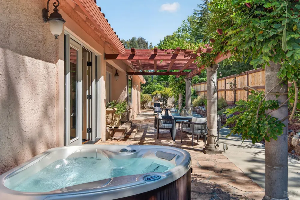 5440 Shallows Place E Santa Rosa, CA 95409
