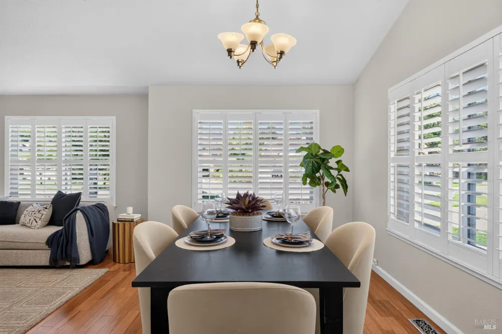 5440 Shallows Place E Santa Rosa, CA 95409