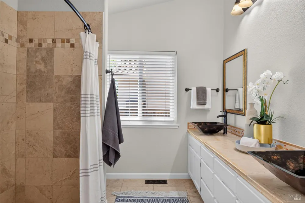 5440 Shallows Place E Santa Rosa, CA 95409