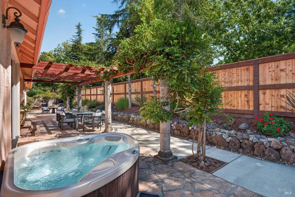 5440 Shallows Place E Santa Rosa, CA 95409