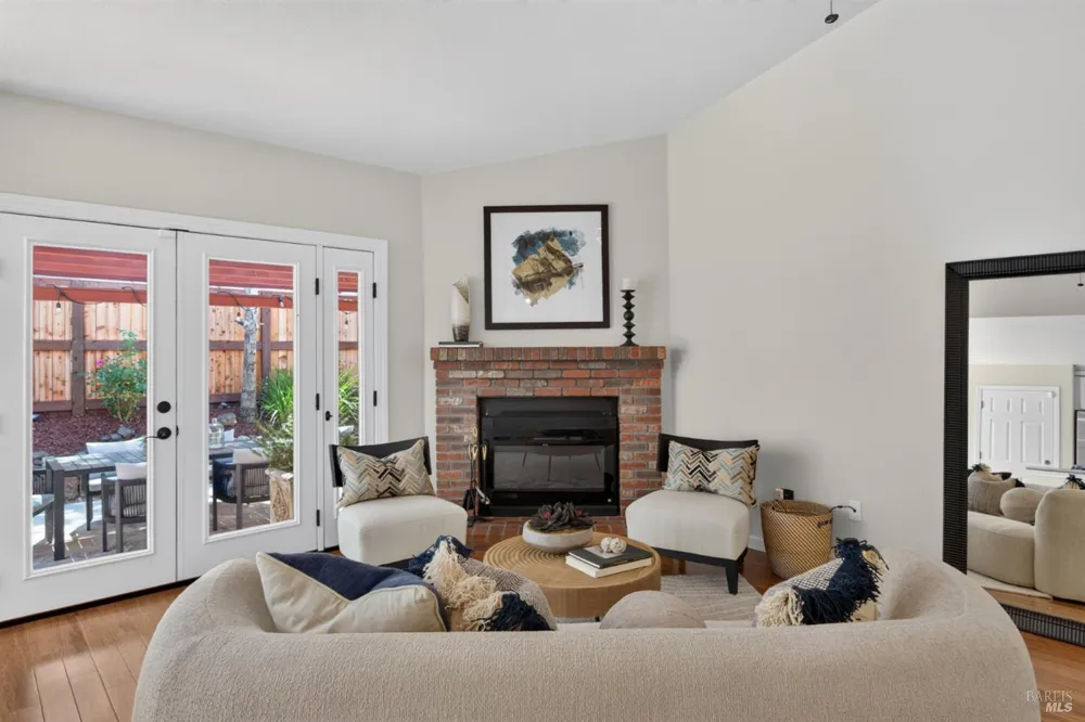 5440 Shallows Place E Santa Rosa, CA 95409