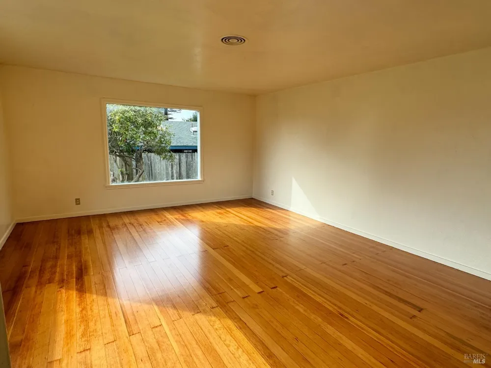 399 Winifred Street Fort Bragg, CA 95437