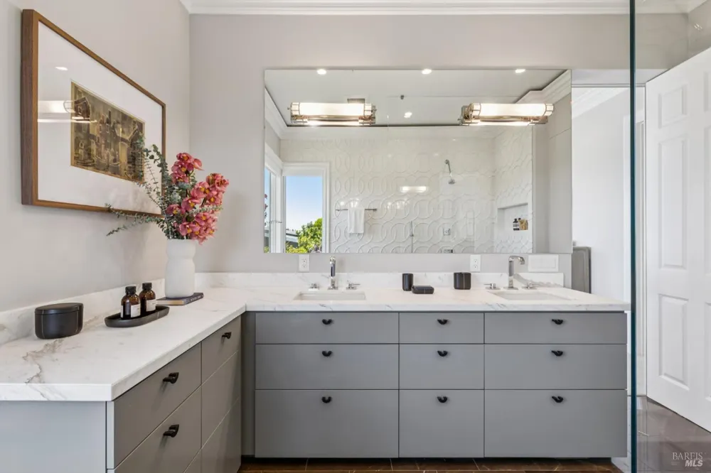 1808 Lagoon View Drive Tiburon, CA 94920