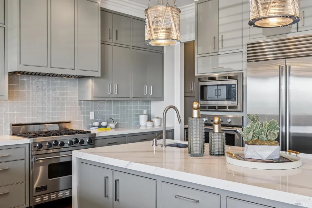 1808 Lagoon View Drive Tiburon, CA 94920