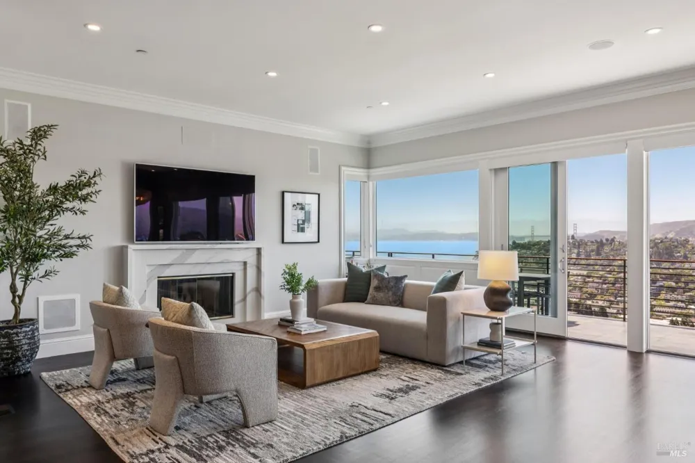 1808 Lagoon View Drive Tiburon, CA 94920