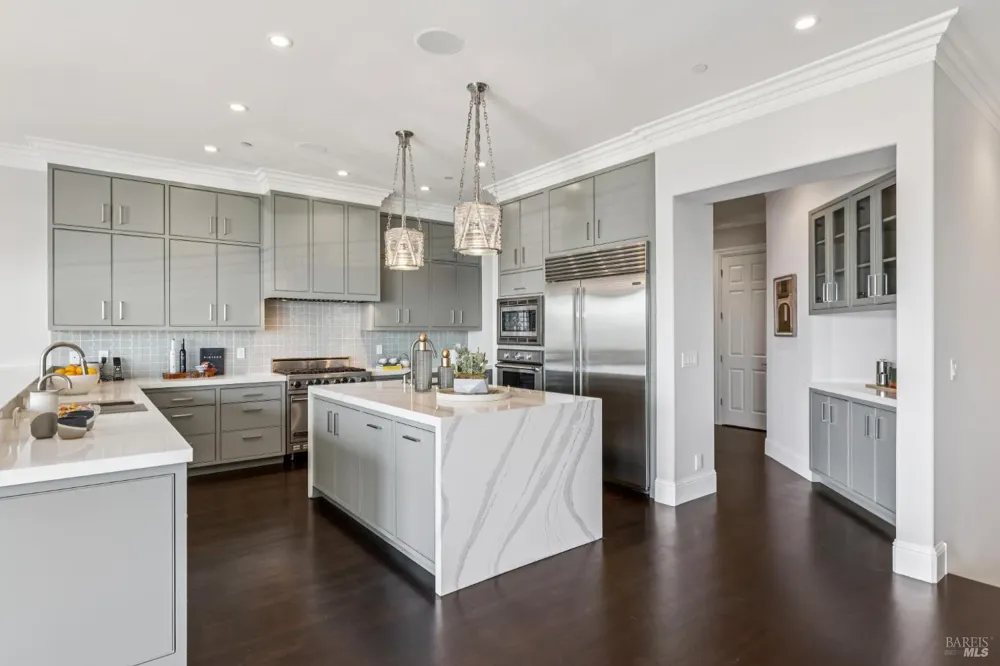 1808 Lagoon View Drive Tiburon, CA 94920