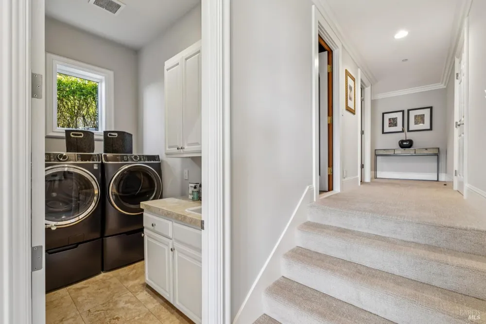 1808 Lagoon View Drive Tiburon, CA 94920