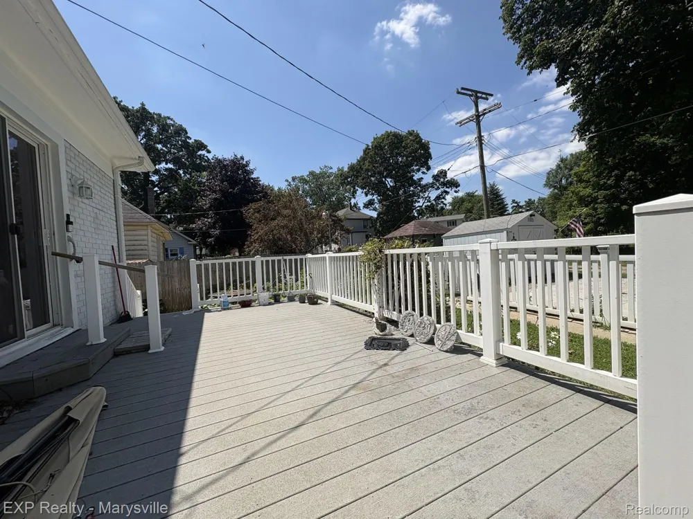 3809 Electric Avenue Port Huron City, MI 48060