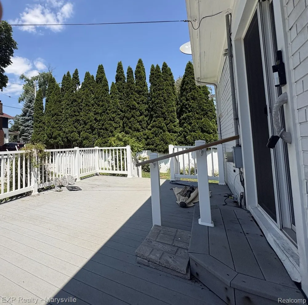 3809 Electric Avenue Port Huron City, MI 48060