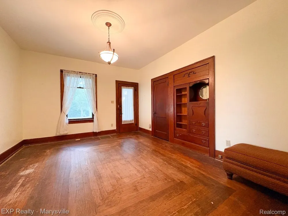 3809 Electric Avenue Port Huron City, MI 48060