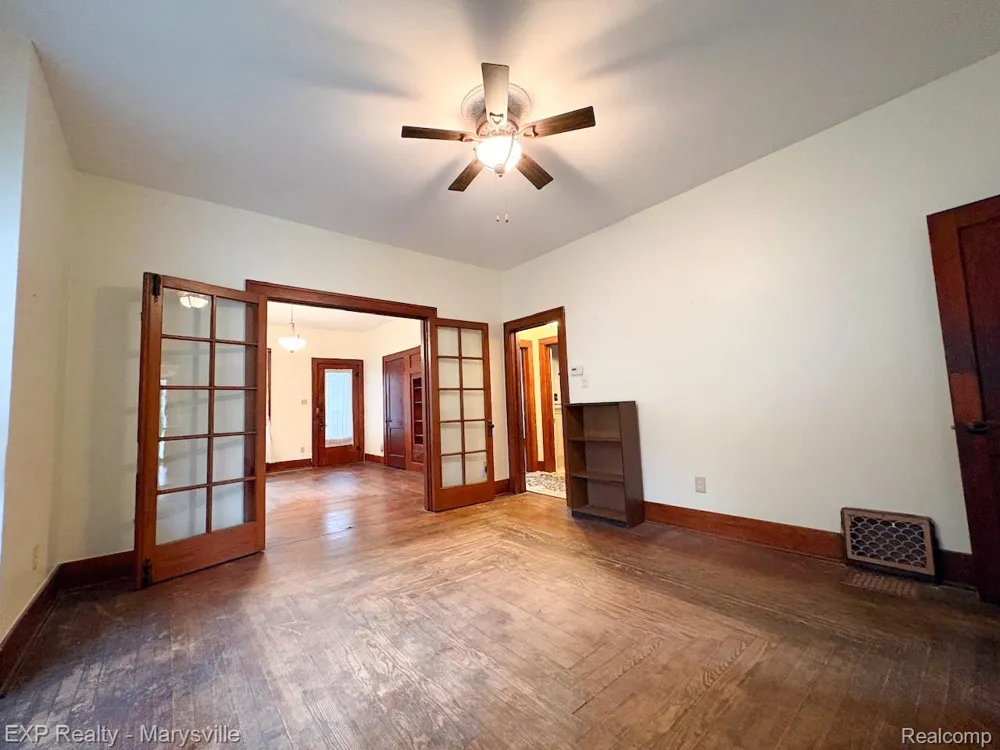 3809 Electric Avenue Port Huron City, MI 48060