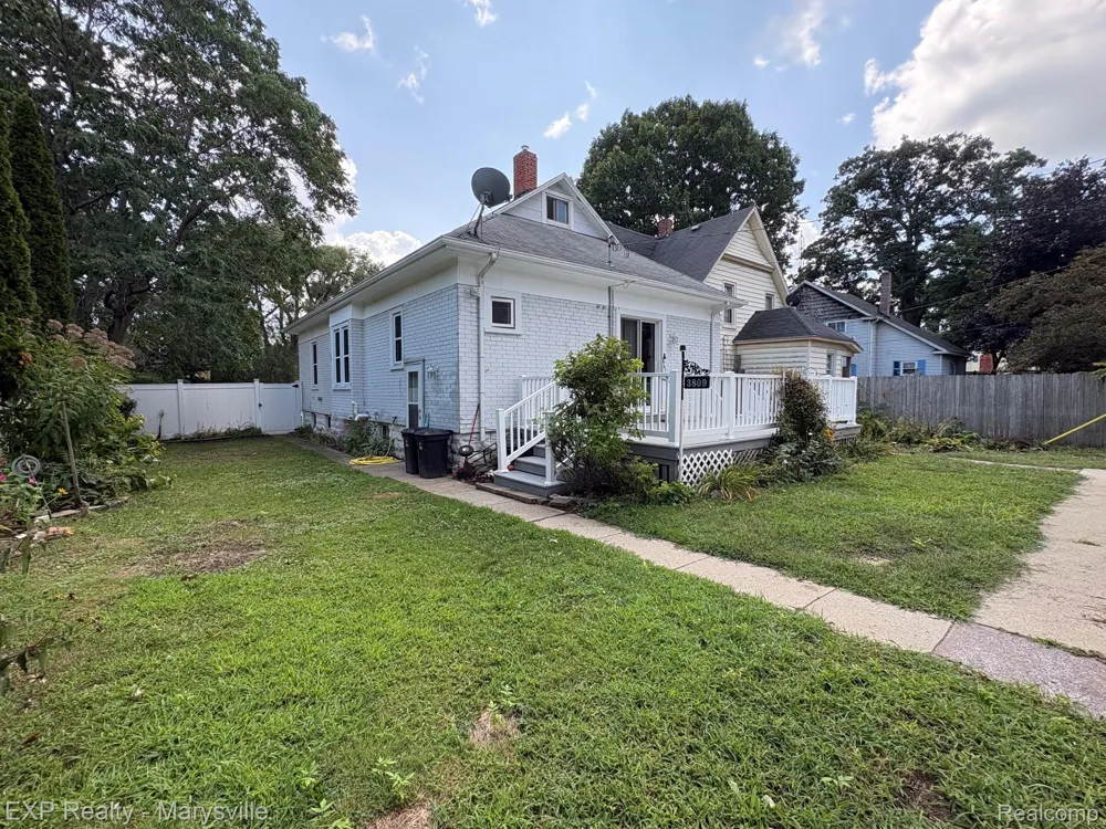 3809 Electric Avenue Port Huron City, MI 48060