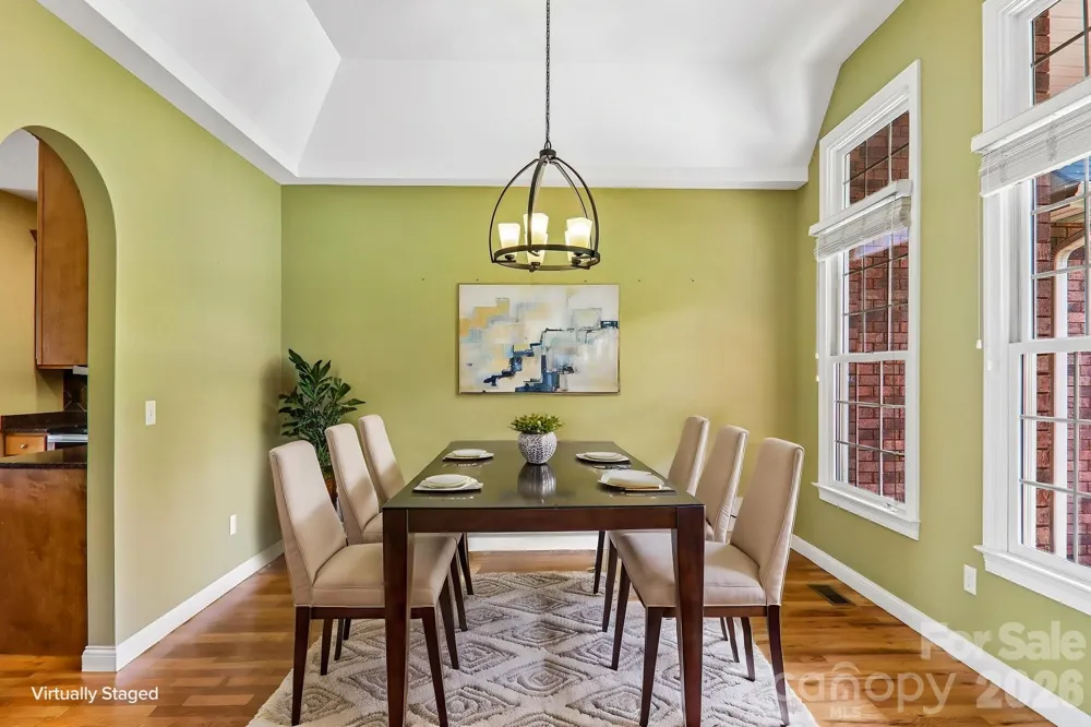 28 Tudor Crescent Court Hendersonville, NC 28739