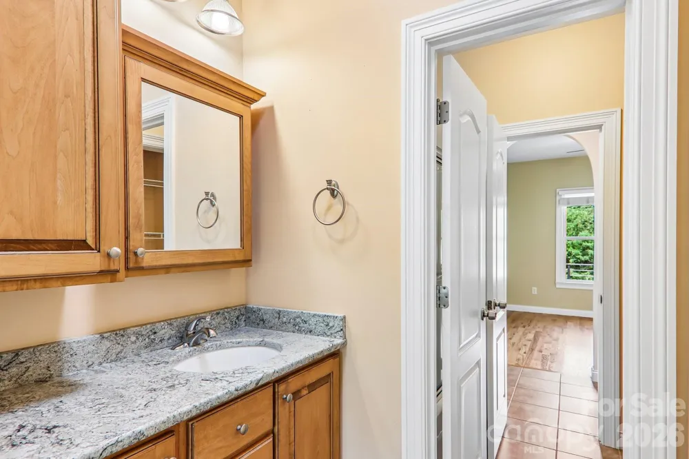 28 Tudor Crescent Court Hendersonville, NC 28739