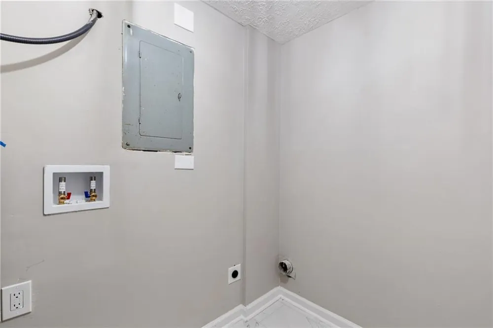 2531 Falcon Ridge Drive Grayson, GA 30017
