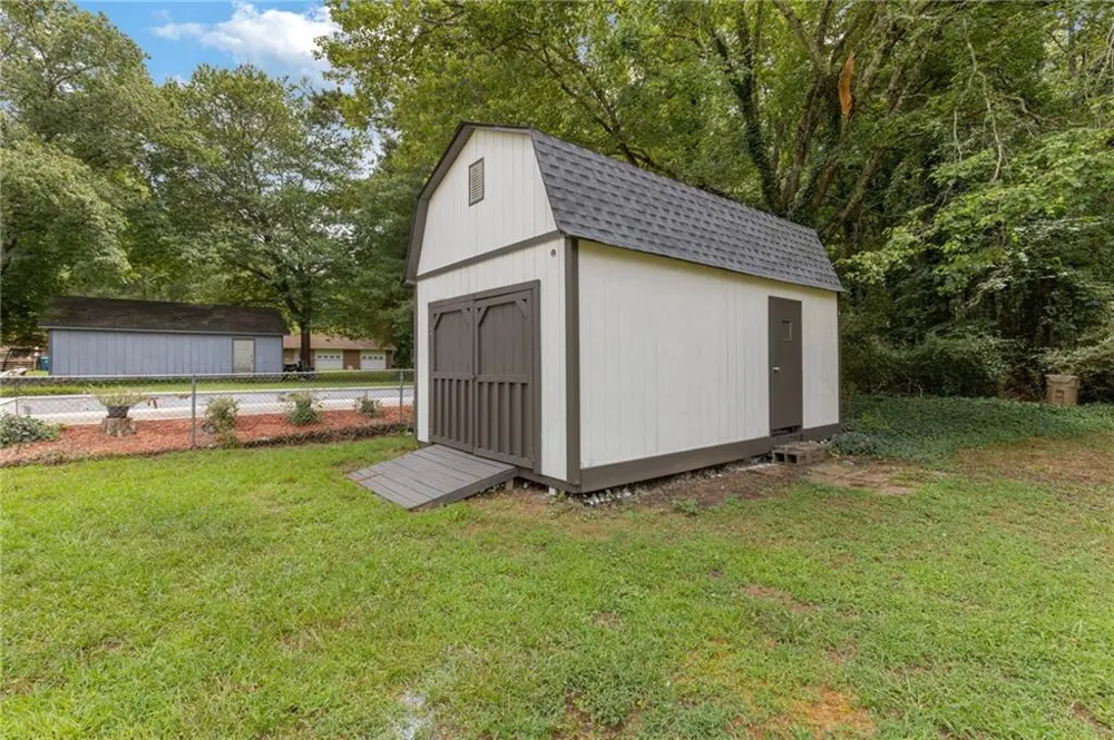 2531 Falcon Ridge Drive Grayson, GA 30017