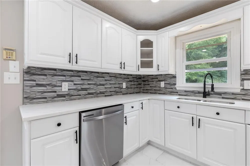 2531 Falcon Ridge Drive Grayson, GA 30017