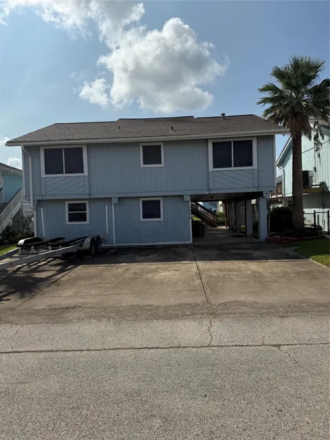 1075 Redfish Street