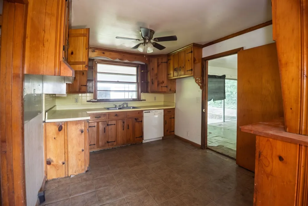 141 Hillcrest Dr Madison, TN 37115