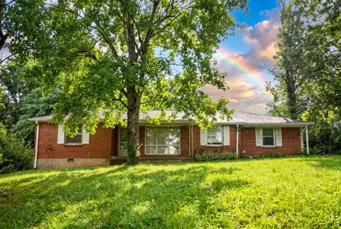 141 Hillcrest Dr