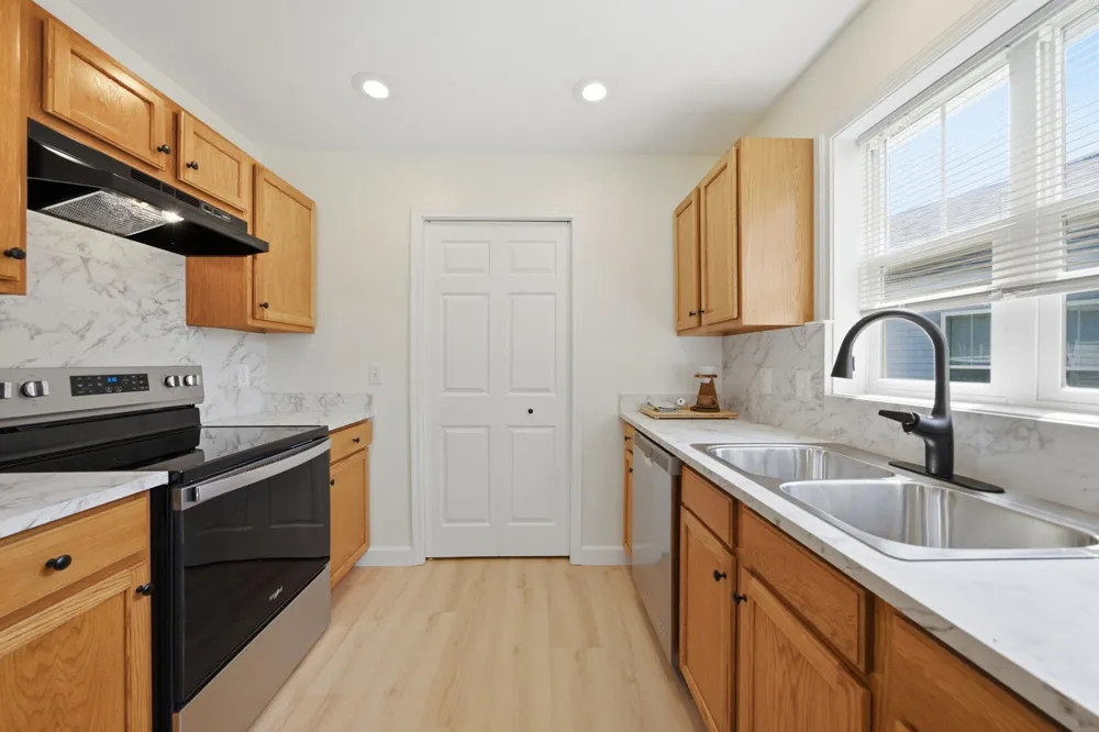 1088 Weathervane Place Garfield Charter Township, MI 49696