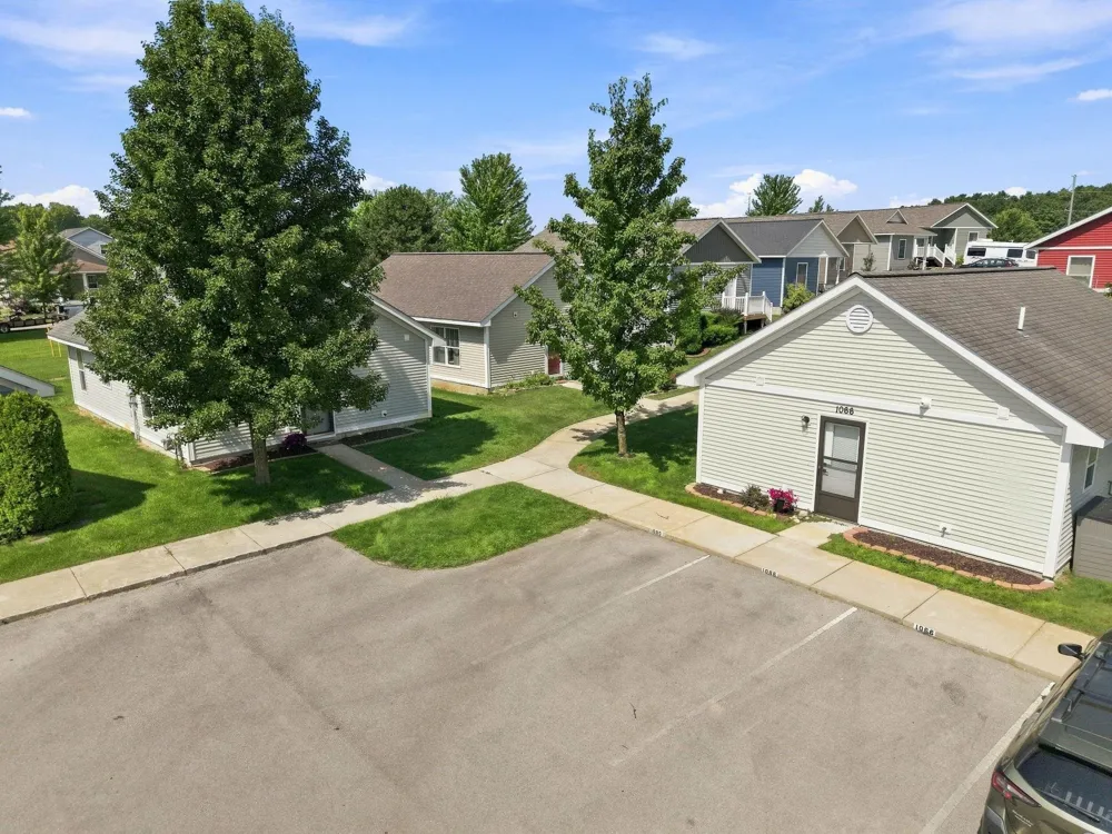 1088 Weathervane Place Garfield Charter Township, MI 49696