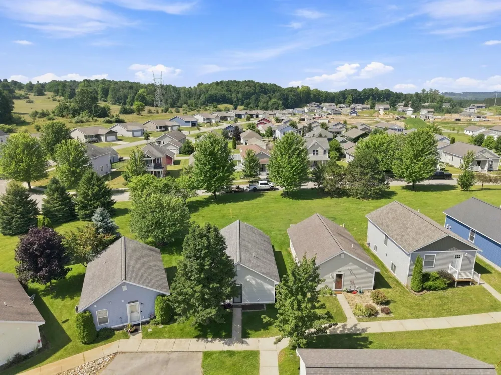 1088 Weathervane Place Garfield Charter Township, MI 49696