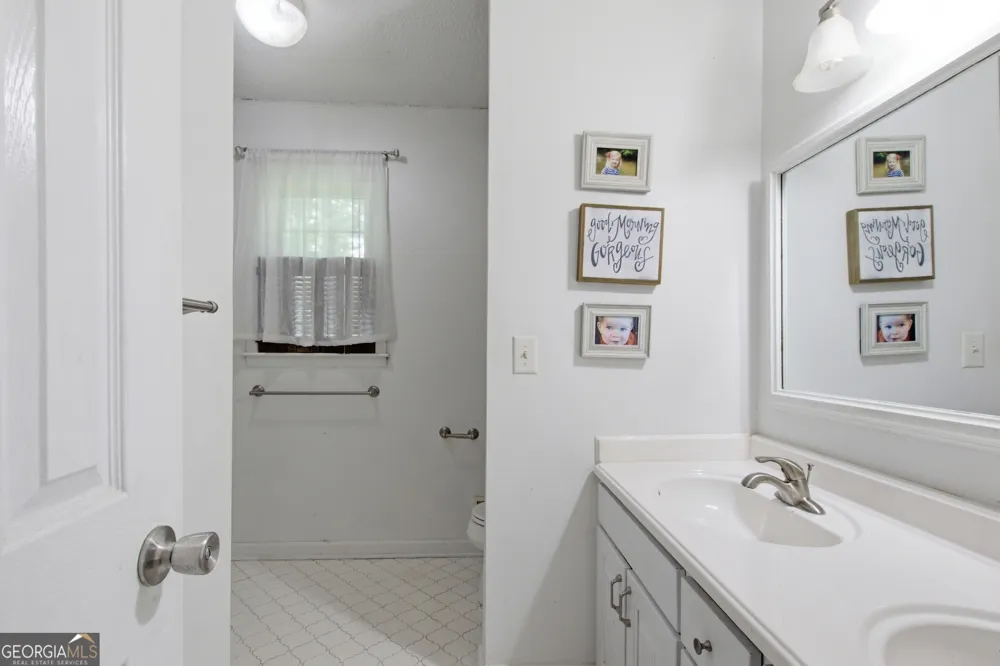 147 Ridgeway CIR Cornelia, GA 30531