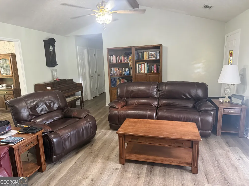 124 Greenbriar TRL LaGrange, GA 30241