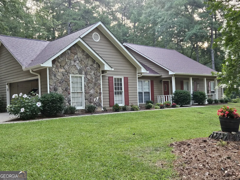 124 Greenbriar TRL LaGrange, GA 30241