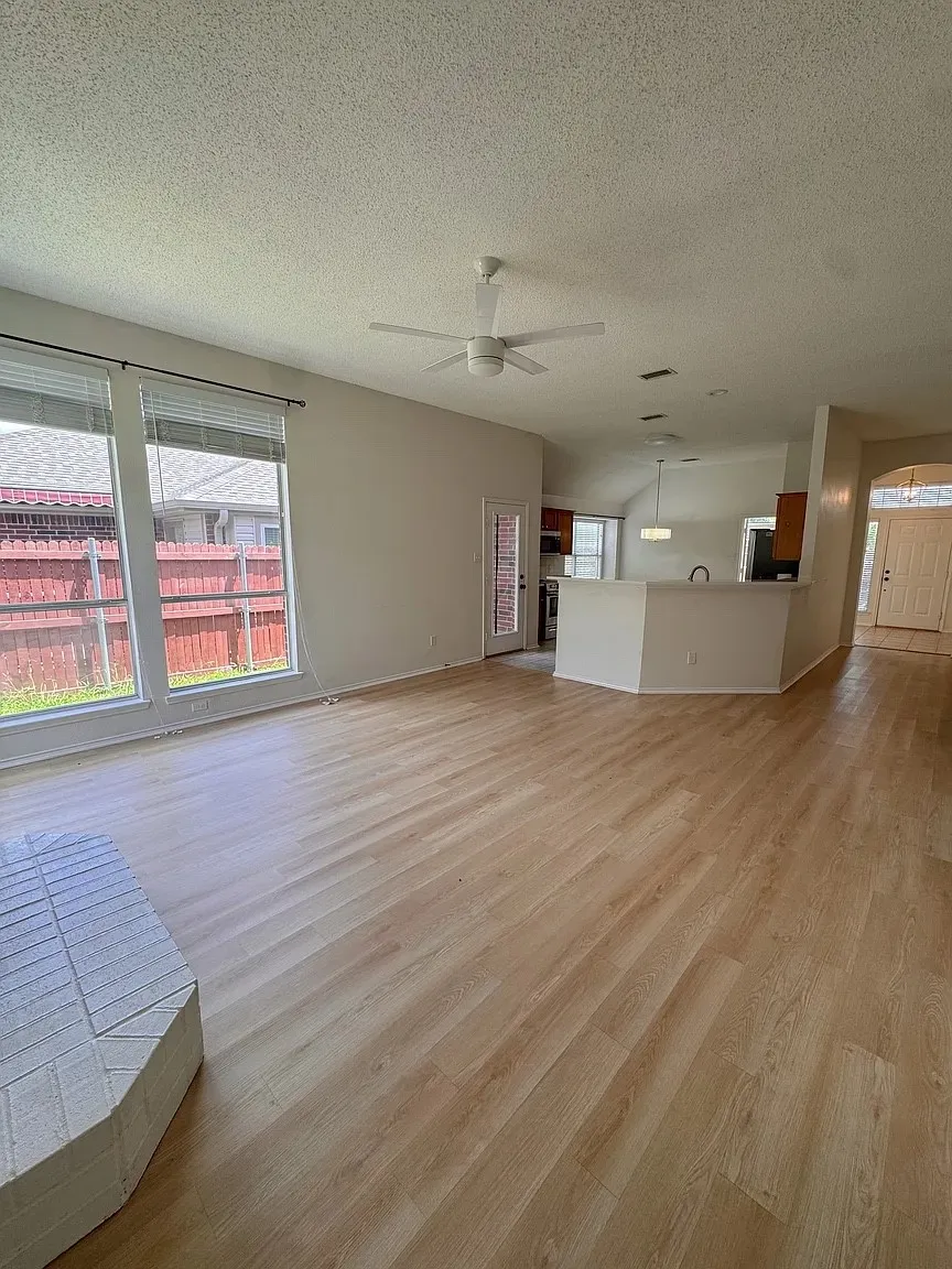 7015 Hillwood Drive Sachse, TX 75048